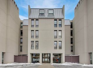 650 Winnetka Mews APT 310, Winnetka, IL 60093