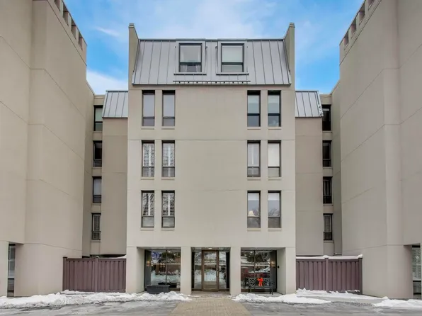 650 Winnetka Mews APT 310, Winnetka, IL 60093