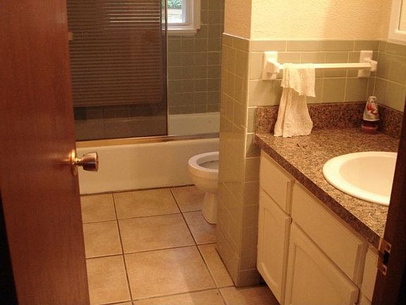 Bathroom-tile floors