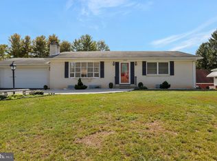 13422 Windsor Dr, Hagerstown, MD 21742