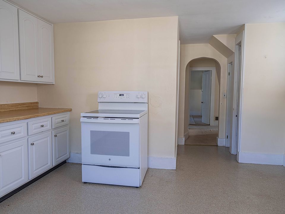 View from kitchen entrance to hallway