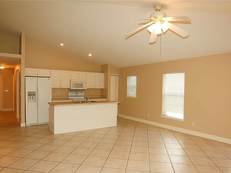 4754 Leonard Blvd S — Photo 4