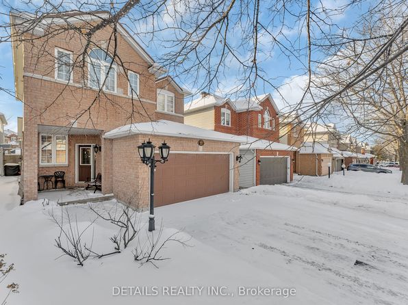 10 N Harrow Dr, Ottawa, ON K2J 4V6
