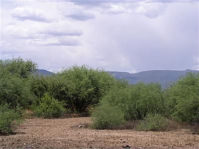 2nd image of 2890 W Cloverleaf Ranch Rd