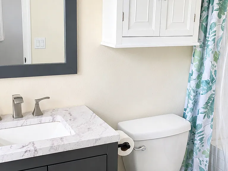 Full bathroom