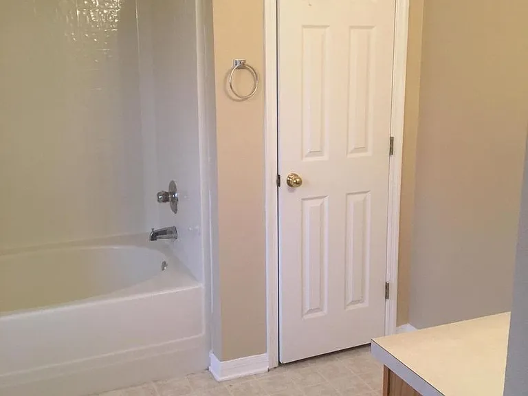 154 Bamboo Ave SE — Photo 10