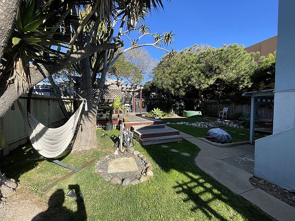 4th image of 1459 Pescadero Dr #B