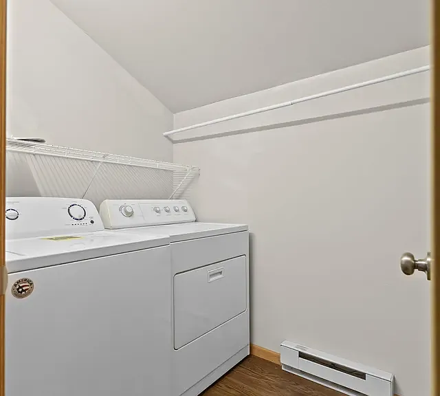 1104 Whispering Pines Way — Photo 4