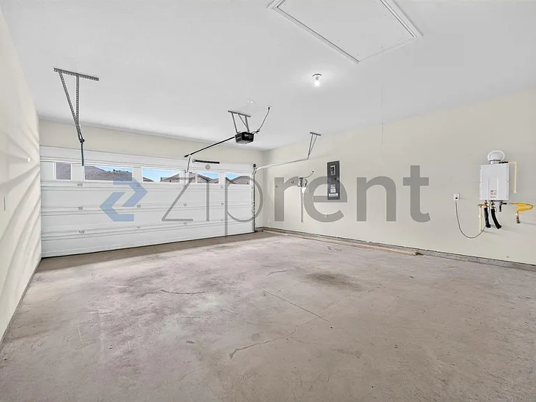 2325 Emerald Springs Dr — Photo 27