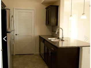 204 N Eisenhower Dr APT J8, Lawrence, KS 66049