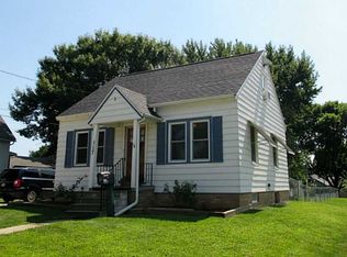 117 Wilson Ave SW, Cedar Rapids, IA 52404