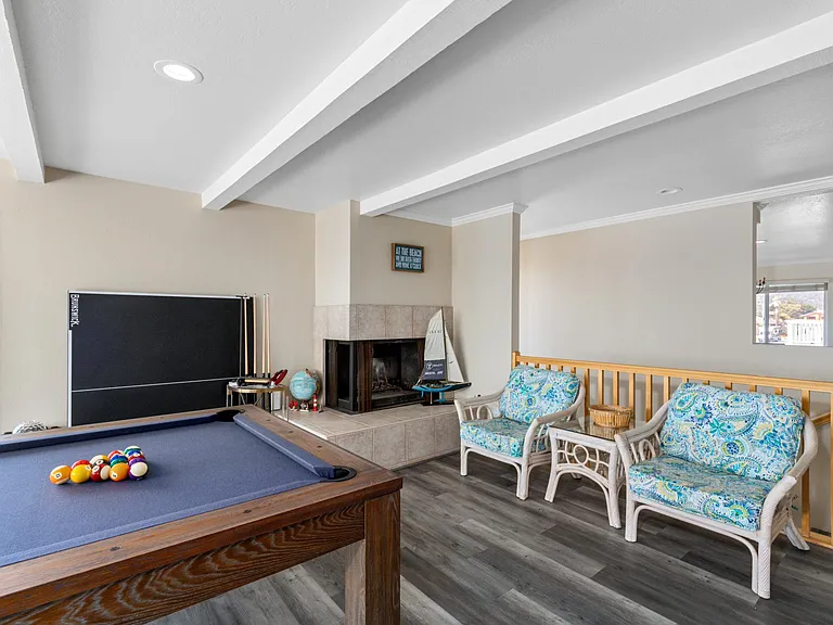 2124 W Cliff Dr — Photo 6