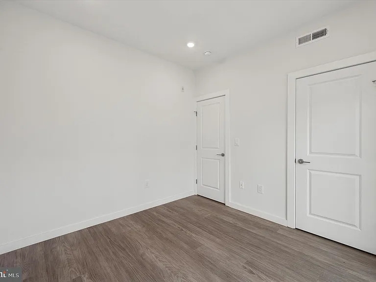 1617 Ridge Ave #19-F — Photo 17