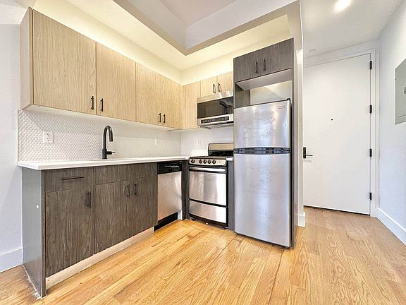 2nd image of 1689 Sterling Pl APT 2B