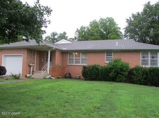 316 E 9th St, Baxter Springs, KS 66713