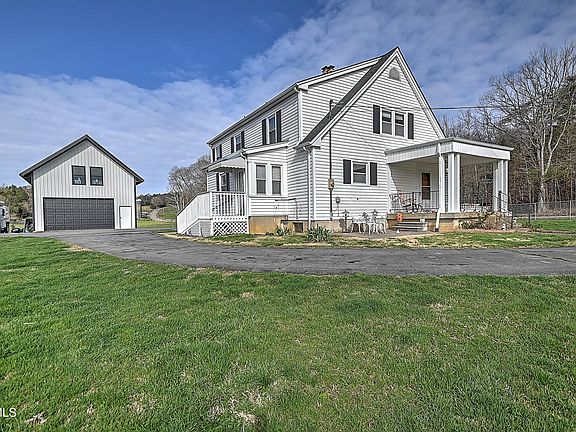 3rd image of 4855 Bloomingdale Rd