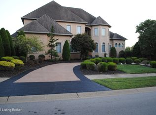 10200 Worthington Ln, Prospect, KY 40059