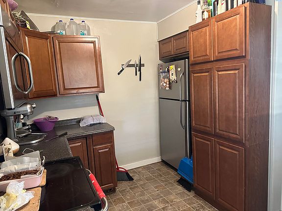 4th image of 1329/1331 Perkins Ave