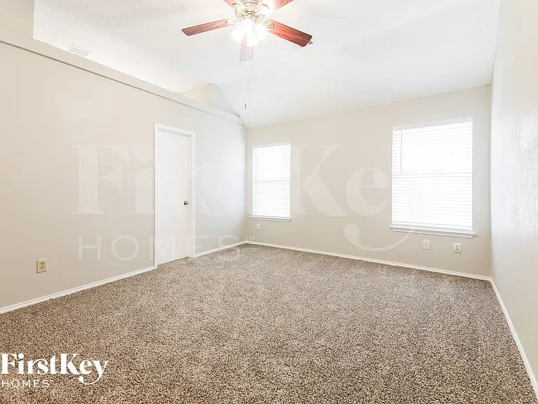 1733 Prescott Dr — Photo 11