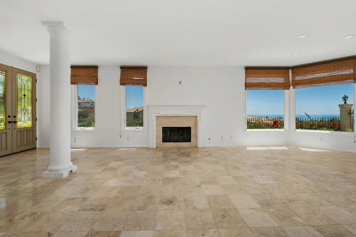 4 bed, 3507 sqft, $11,999 — Photo 3