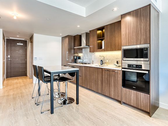 3rd image of 87 Nelson St #1383