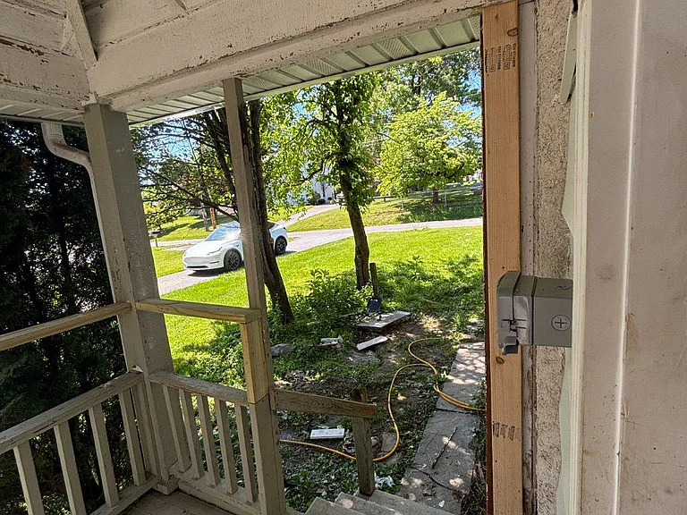 888 Walnut St — Photo 14