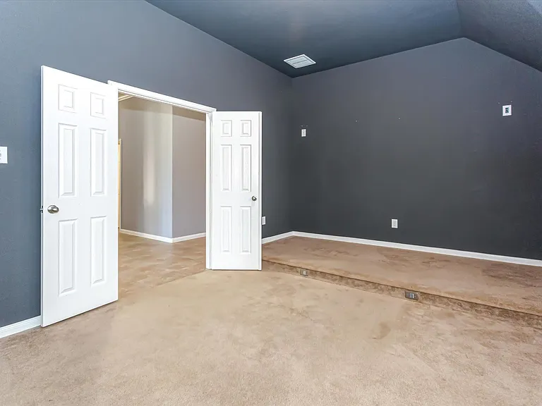 14322 Baron Creek Ln — Photo 35