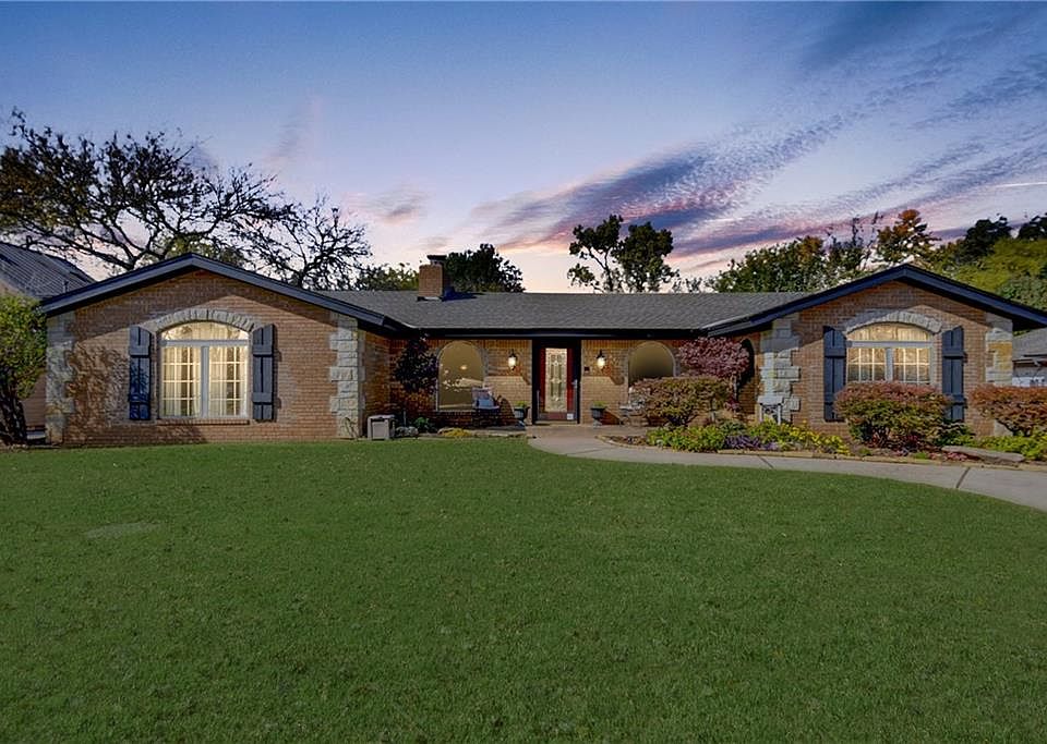 1st image of 10909 Greenbriar Chase