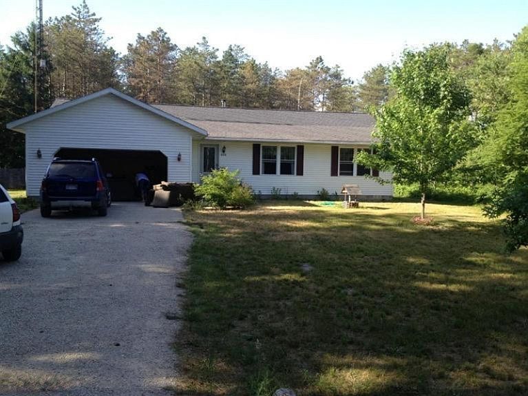 1st image of 8658 Laketon Ave