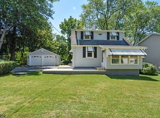 786 Byrd Ave, Bridgewater, NJ 08807