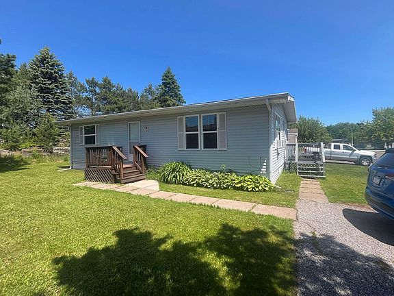 3rd image of 25 Larch Dr