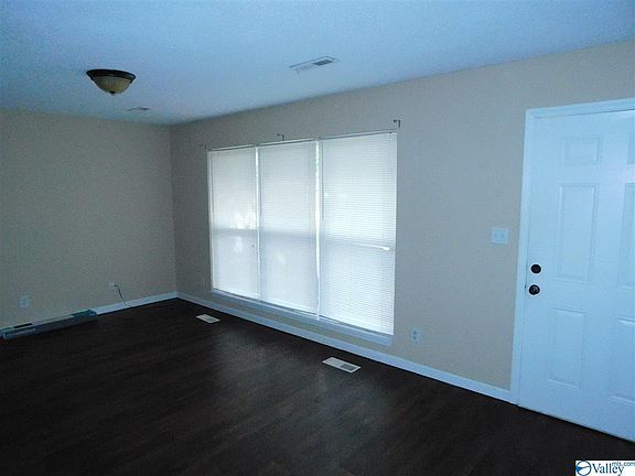 2nd image of 314 Harolds Dr NW