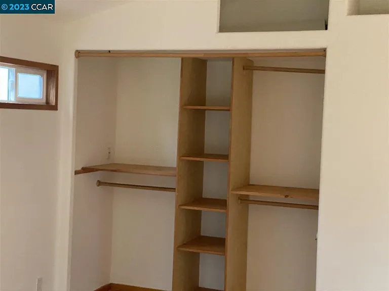 1414 San Carlos Ave — Photo 23
