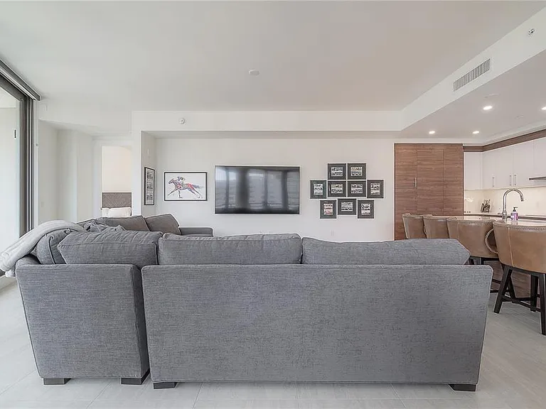 2103 Bayshore Blvd #802 — Photo 4