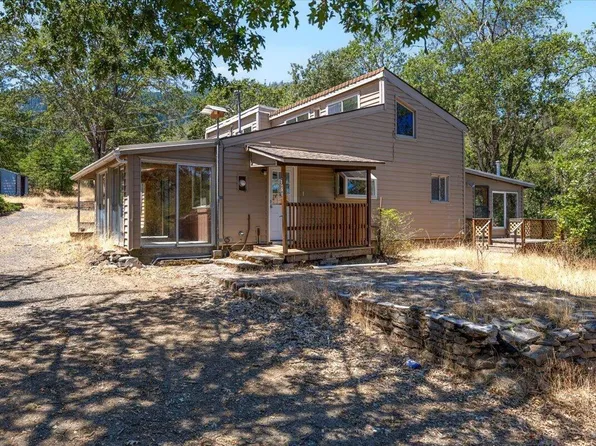 2350 Galls Creek Rd, Gold Hill, OR 97525
