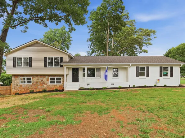 401 Clarendon Dr, Easley, SC 29642