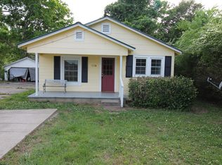 229 Washington Ave, Camden, TN 38320