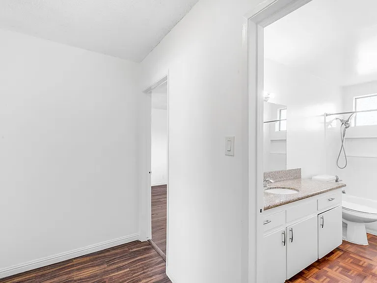 600 Almond Avenue — Photo 8