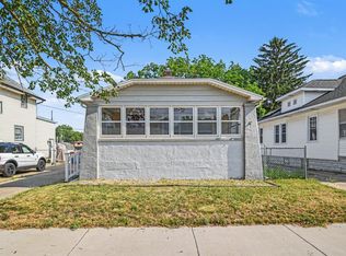 735 Eleanor St NE, Grand Rapids, MI 49505