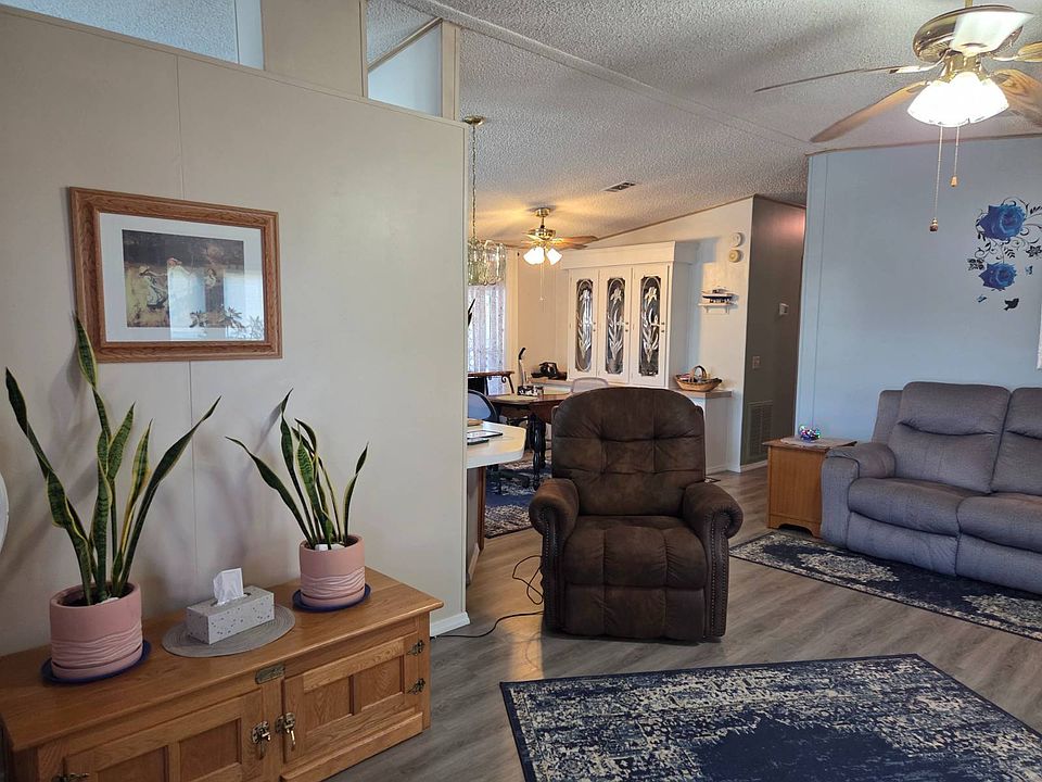 1st image of 3076 SW 107th St