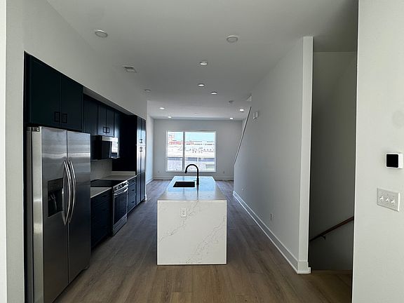 5th image of 115 E 6th St