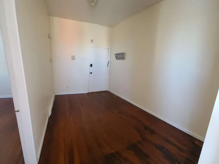 2580 Frankford Ave #6 — Photo 1