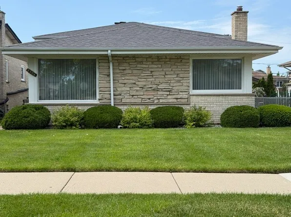 8506 N Clifton Ave, Niles, IL 60714