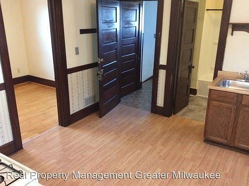 2nd image of 3526A E Cudahy Ave