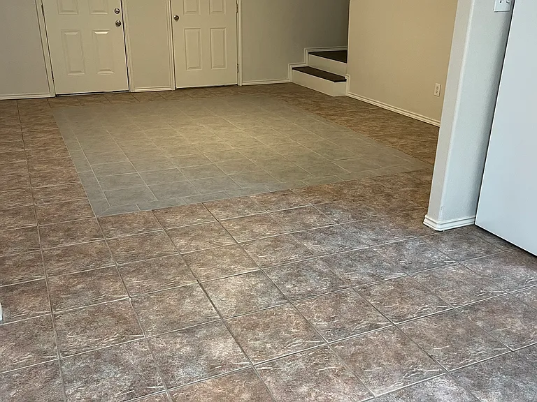 955 Live Oak Cir #C — Photo 3