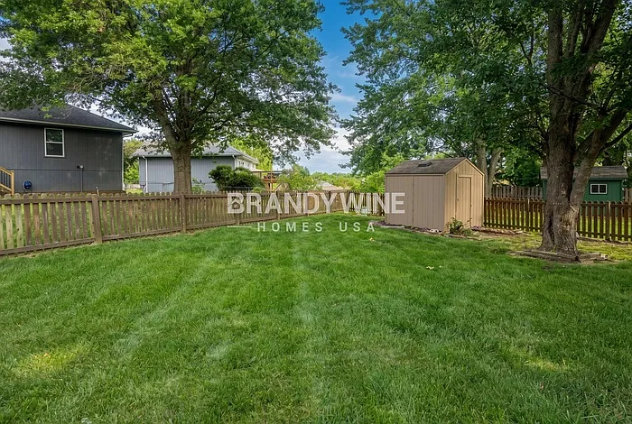 19505 Paradise Cir — Photo 17