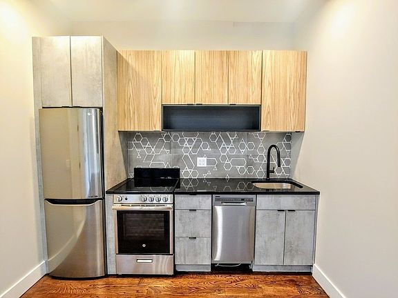 2nd image of 540 E 142nd St #3F