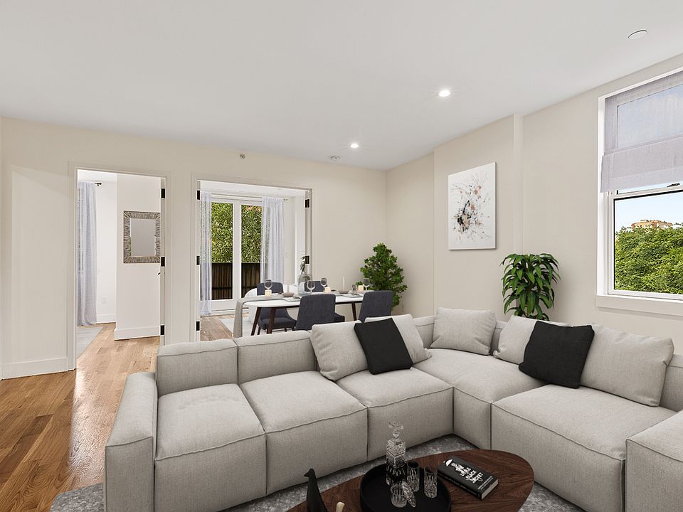 1st image of 10 Lexington Ave #4M1