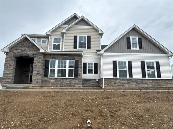 4714 Farrcroft Dr #110, Easton, PA 18040