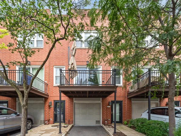 1835 W Oakdale Ave Unit C, Chicago, IL 60657